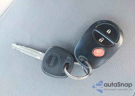 2008 Toyota Highlander z USA, uszkodzony, nr VIN JTEES41A382032130